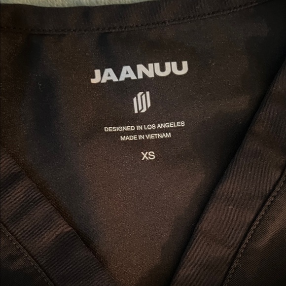 Jaanuu Women’s Black Scrub Top - Picture 2 of 3
